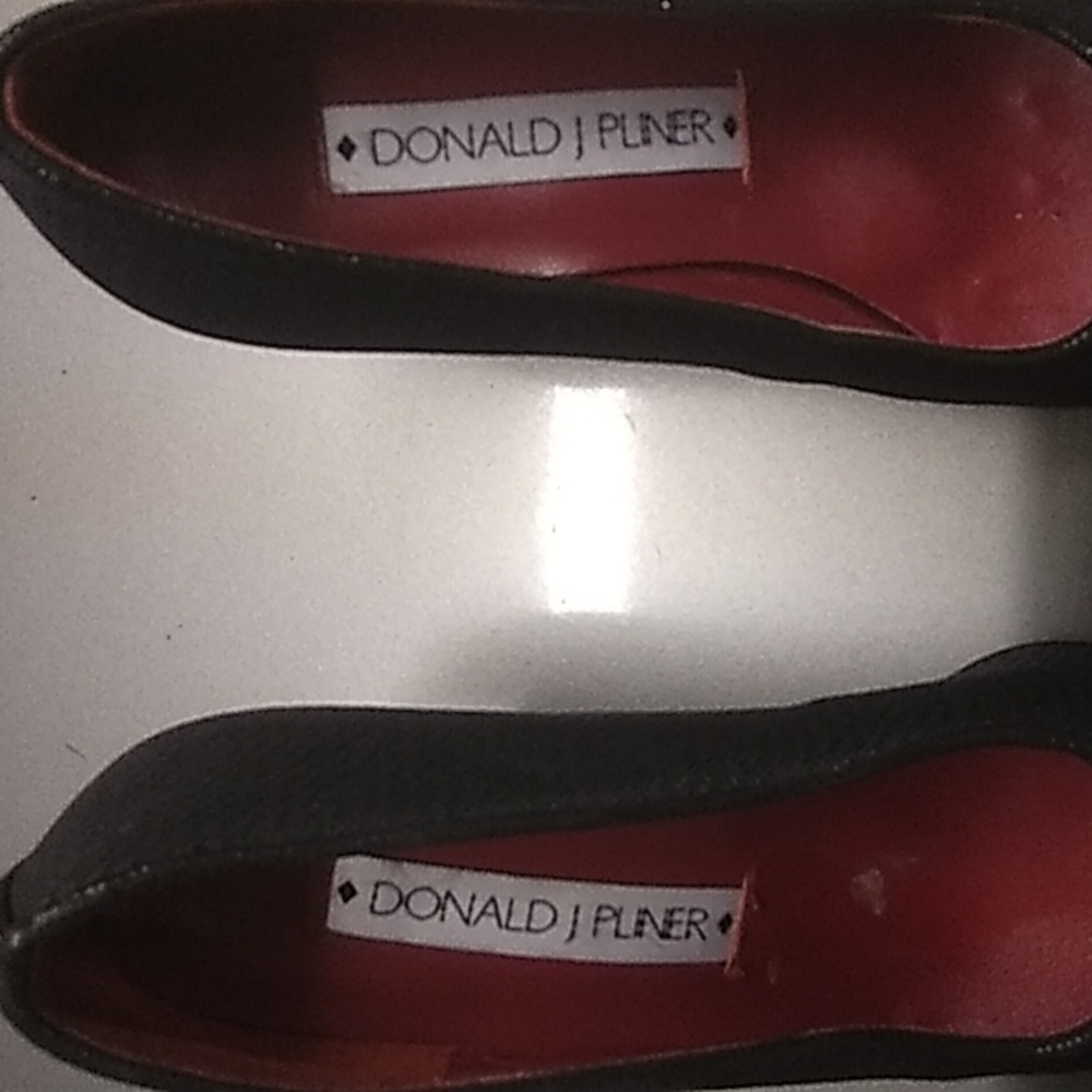 Shoes - Picture 2 of 3